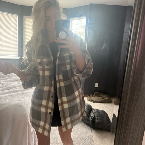 Gray Plaid Shacket - Picture 11 of 11